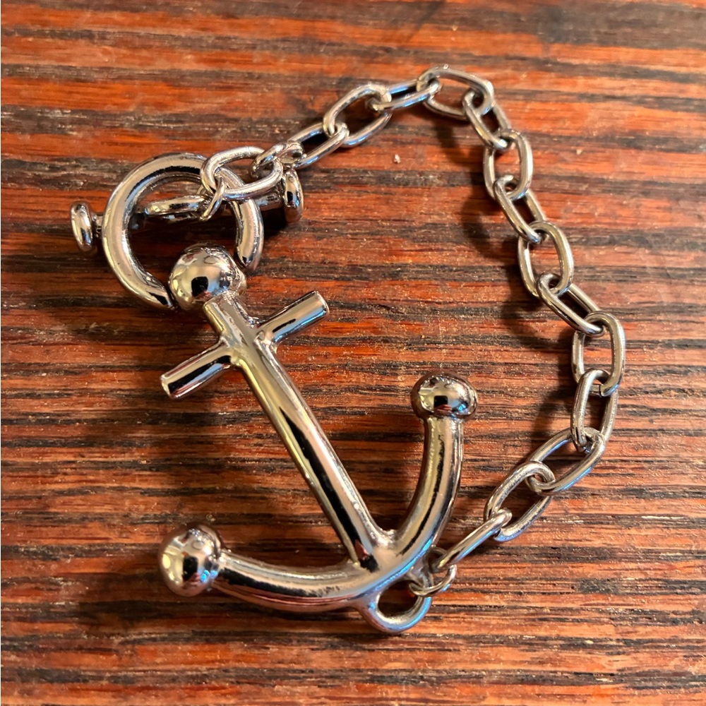 Silver Anchor Chain Bracelet - Picture 2 of 3